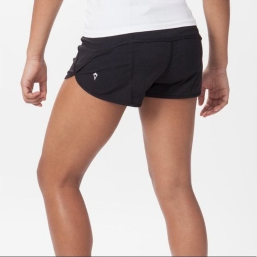 Ivivva Speedy Short Black girls size 14